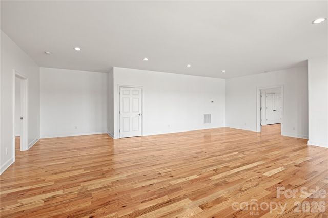 490 Mapleton Lane, Columbus, NC 28722