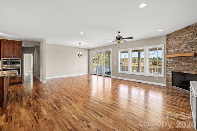 490 Mapleton Lane, Columbus, NC 28722