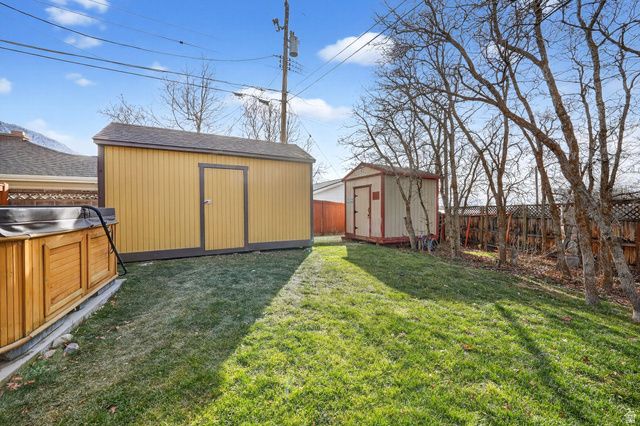 4090 S MONARCH WAY, Holladay, UT 84124