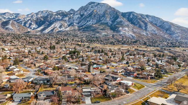 4090 S MONARCH WAY, Holladay, UT 84124