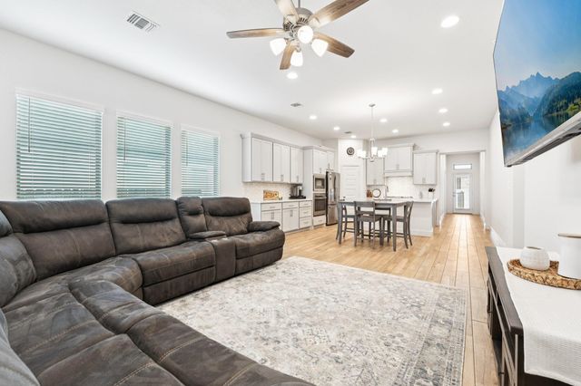 108 Danielson ST, Liberty Hill, TX 78642