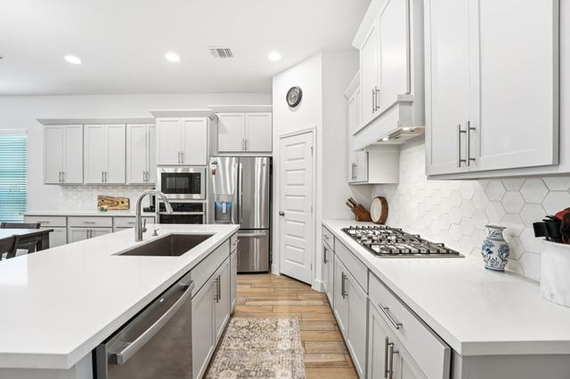 108 Danielson ST, Liberty Hill, TX 78642