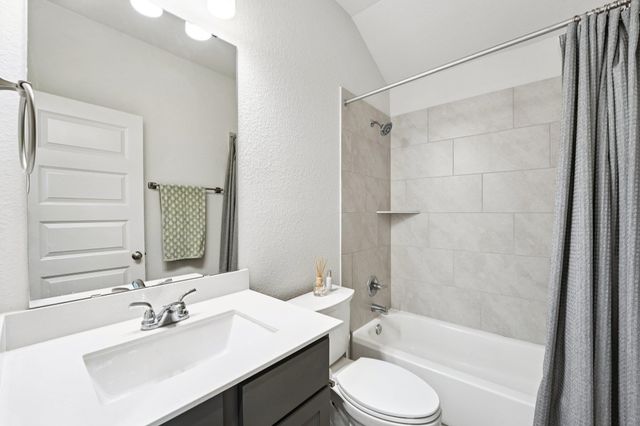 108 Danielson ST, Liberty Hill, TX 78642