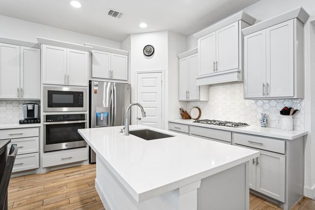 108 Danielson ST, Liberty Hill, TX 78642