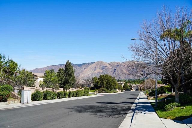 2452 Menlo Avenue, San Jacinto, CA 92583