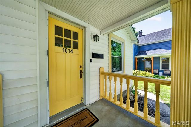1014 N Benton Avenue, St Charles, MO 63301