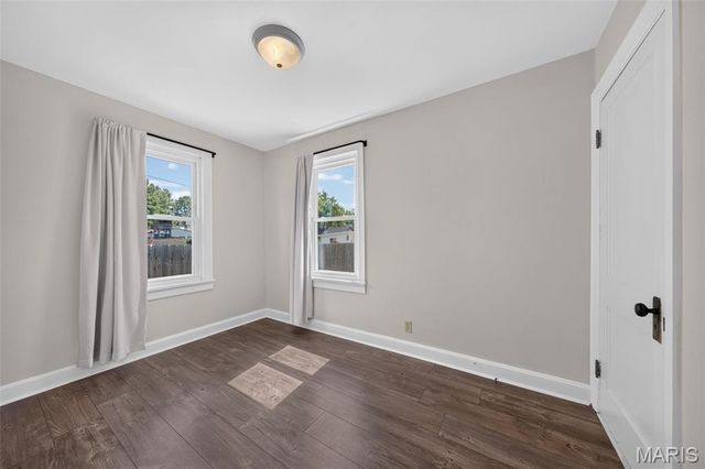 1014 N Benton Avenue, St Charles, MO 63301