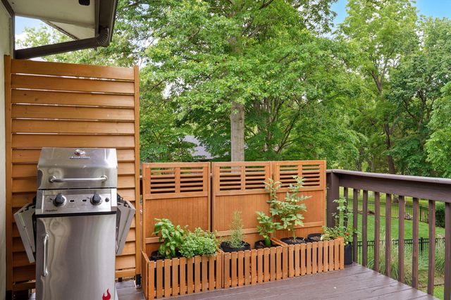 2081 E Adolphus Court, Springfield, MO 65804