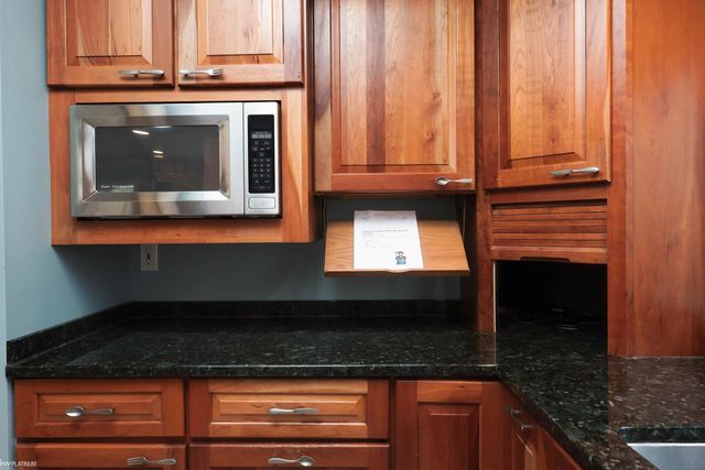 2806 Woodstock Drive, Port Huron, MI 48060