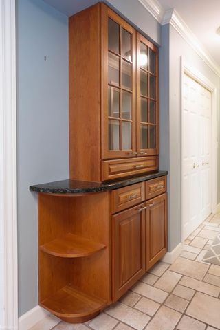 2806 Woodstock Drive, Port Huron, MI 48060