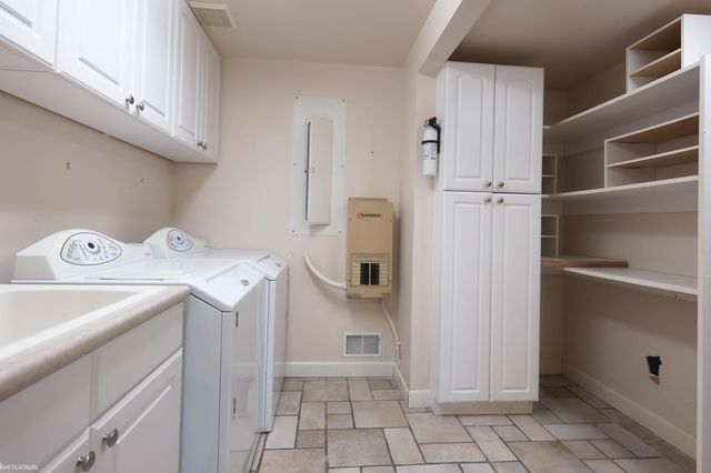 2806 Woodstock Drive, Port Huron, MI 48060