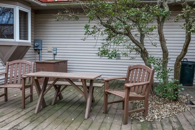 2806 Woodstock Drive, Port Huron, MI 48060