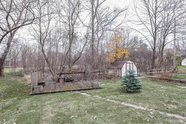 2806 Woodstock Drive, Port Huron, MI 48060