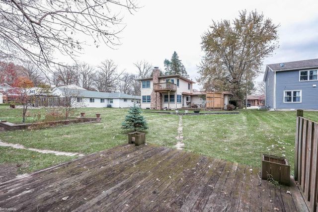 2806 Woodstock Drive, Port Huron, MI 48060