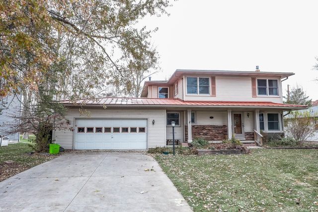2806 Woodstock Drive, Port Huron, MI 48060