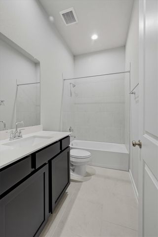 2827 Obsidian Drive, Iowa Colony, TX 77583