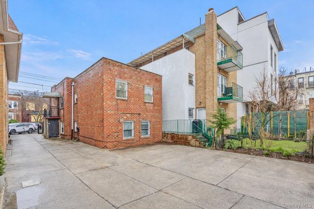 28-44 47th Street, Astoria, NY 11103