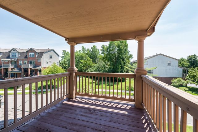 2865 Barclay Way, Ann Arbor, MI 48105