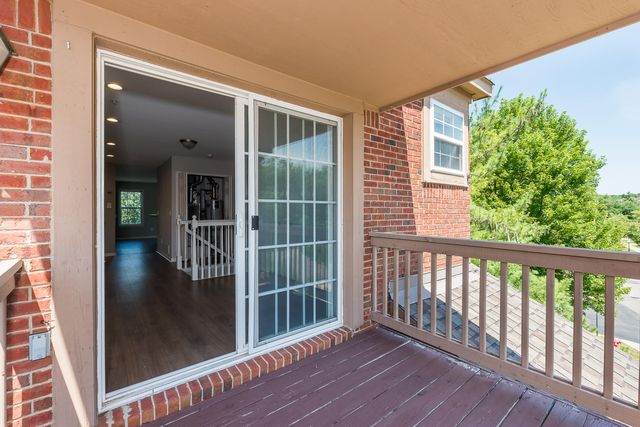2865 Barclay Way, Ann Arbor, MI 48105