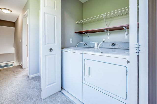 2865 Barclay Way, Ann Arbor, MI 48105