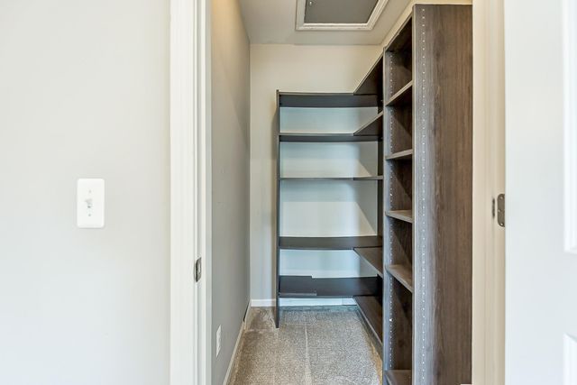 2865 Barclay Way, Ann Arbor, MI 48105
