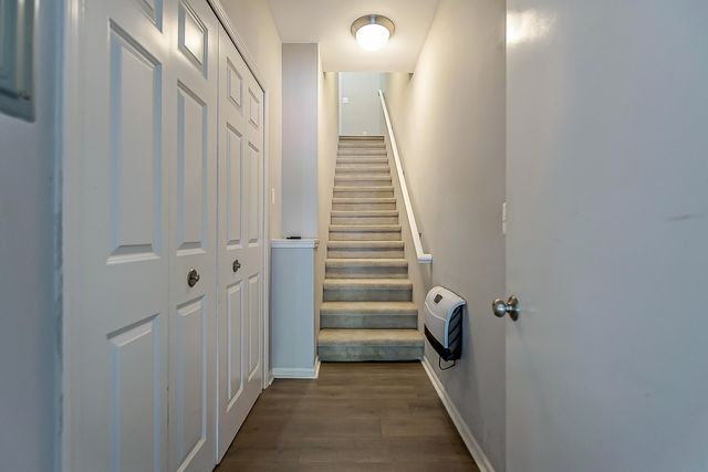 2865 Barclay Way, Ann Arbor, MI 48105