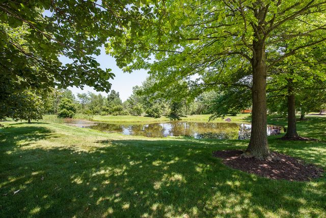 2865 Barclay Way, Ann Arbor, MI 48105