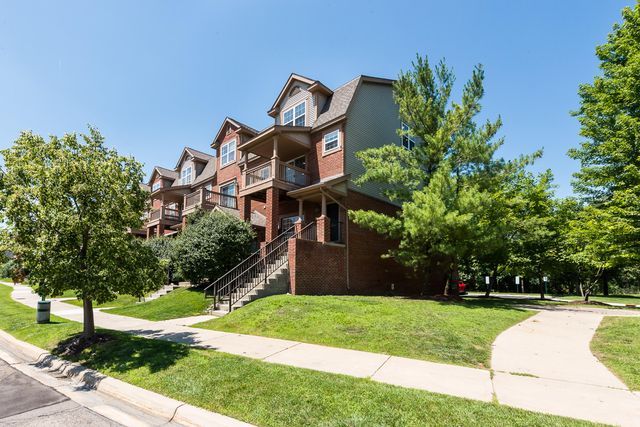 2865 Barclay Way, Ann Arbor, MI 48105