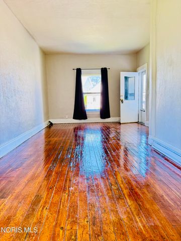 736 Thayer Street, Toledo, OH 43609