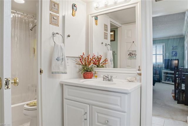 3300 Ocean Shore Ave Apt 703, Virginia Beach, VA 23451