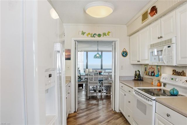 3300 Ocean Shore Ave Apt 703, Virginia Beach, VA 23451