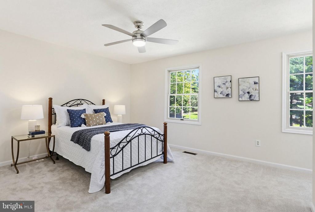 Image 15 of property listing at 17 WENSLEY DALE CT, Owings Mills, MD 21117