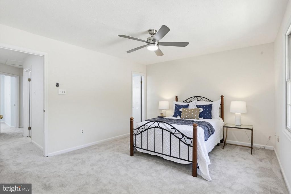 Image 16 of property listing at 17 WENSLEY DALE CT, Owings Mills, MD 21117