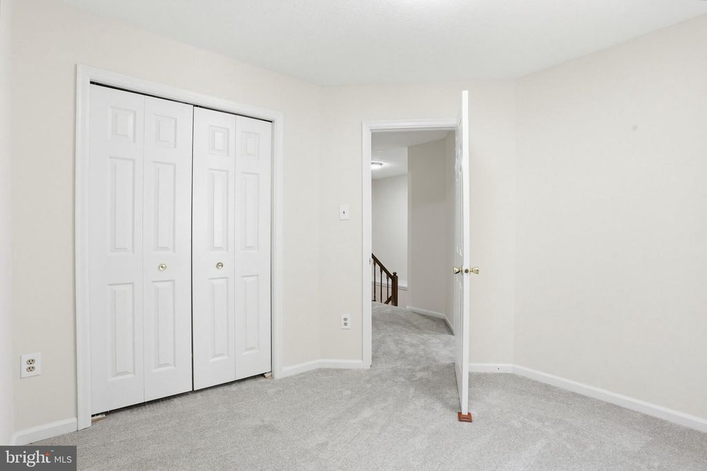 Image 24 of property listing at 17 WENSLEY DALE CT, Owings Mills, MD 21117