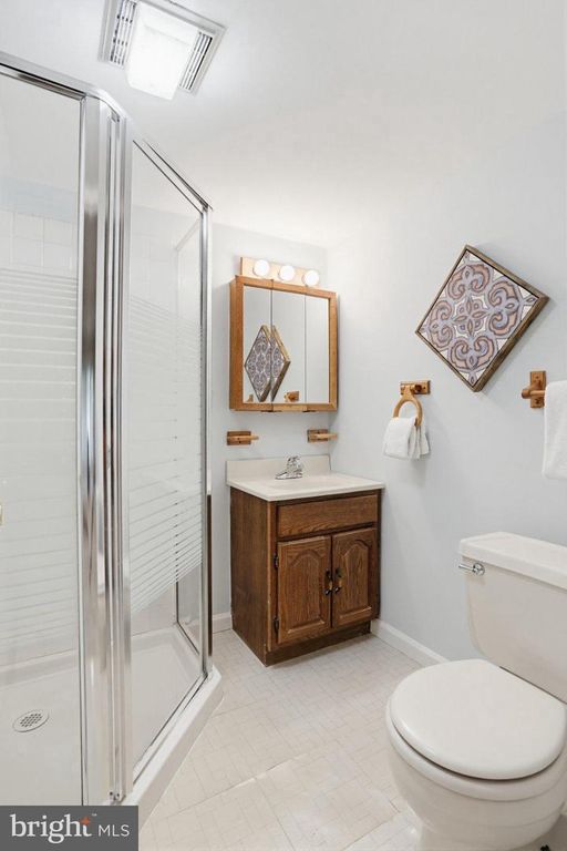 Image 31 of property listing at 17 WENSLEY DALE CT, Owings Mills, MD 21117