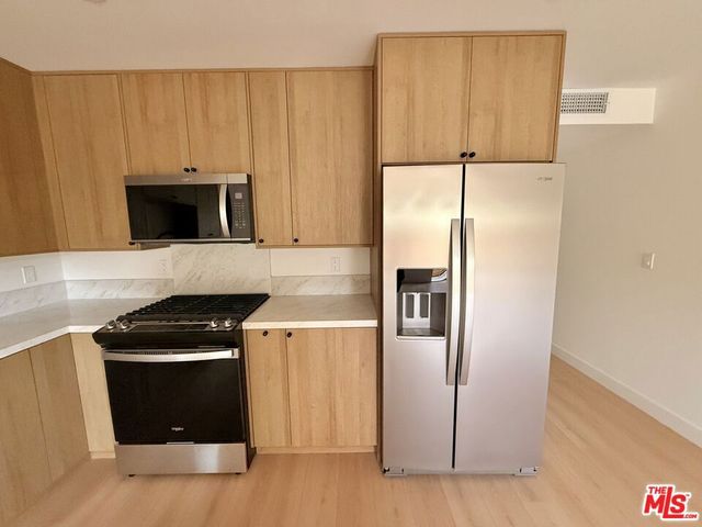 2705 Benedict Street, Los Angeles, CA 90039