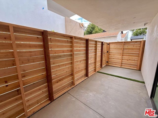 2705 Benedict Street, Los Angeles, CA 90039