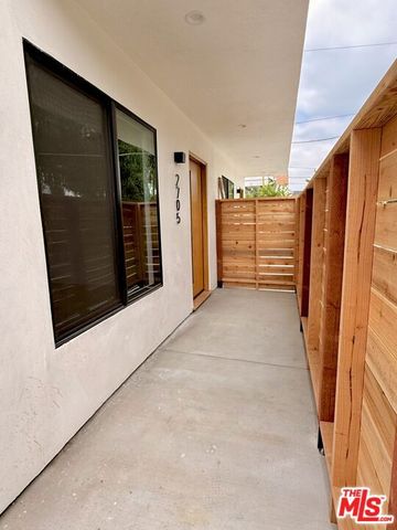 2705 Benedict Street, Los Angeles, CA 90039