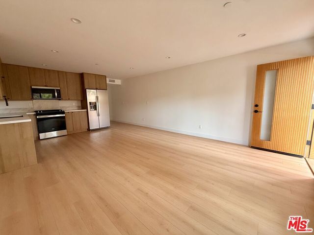 2705 Benedict Street, Los Angeles, CA 90039