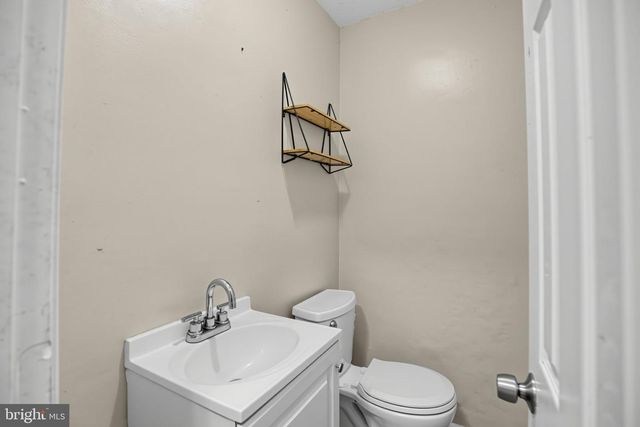 2221 MONTICELLO RD, Baltimore, MD 21216