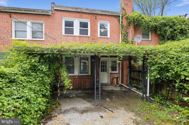 2221 MONTICELLO RD, Baltimore, MD 21216