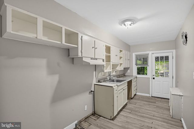 2221 MONTICELLO RD, Baltimore, MD 21216