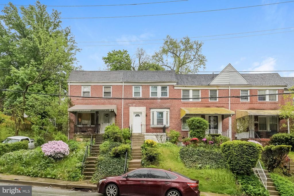 2221 MONTICELLO RD, Baltimore, MD 21216