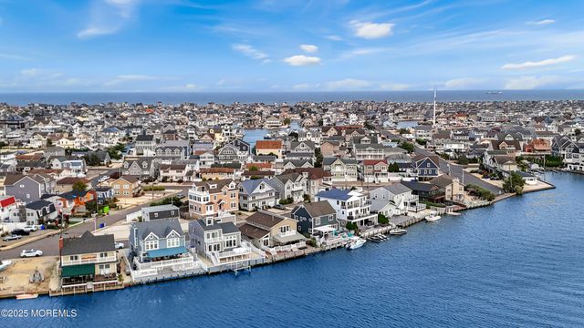 465 Boca Raton Drive, Lavallette, NJ 08735