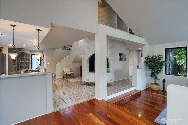 627 N Waugh Road, Mount Vernon, WA 98273