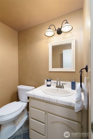 627 N Waugh Road, Mount Vernon, WA 98273