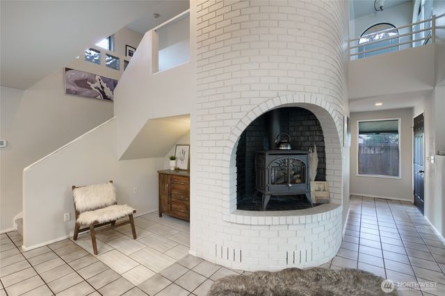 627 N Waugh Road, Mount Vernon, WA 98273