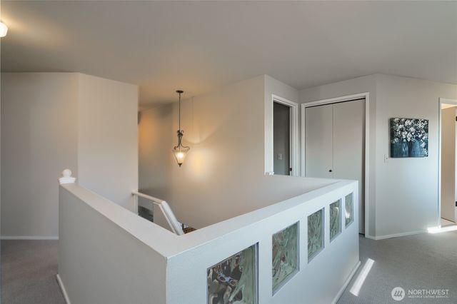 627 N Waugh Road, Mount Vernon, WA 98273