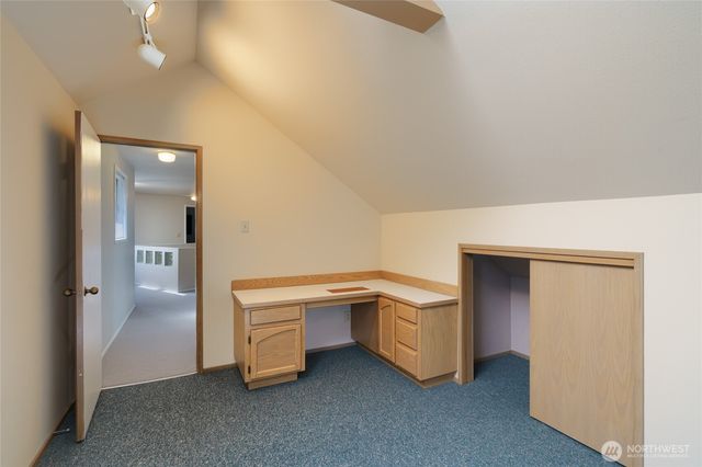 627 N Waugh Road, Mount Vernon, WA 98273