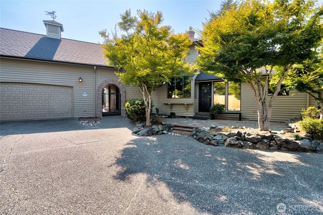 627 N Waugh Road, Mount Vernon, WA 98273